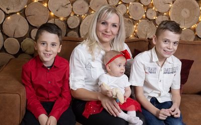 Családi karácsonyi fotózás: Stílusos tippek a tökéletes karácsonyi studió fotózáshoz